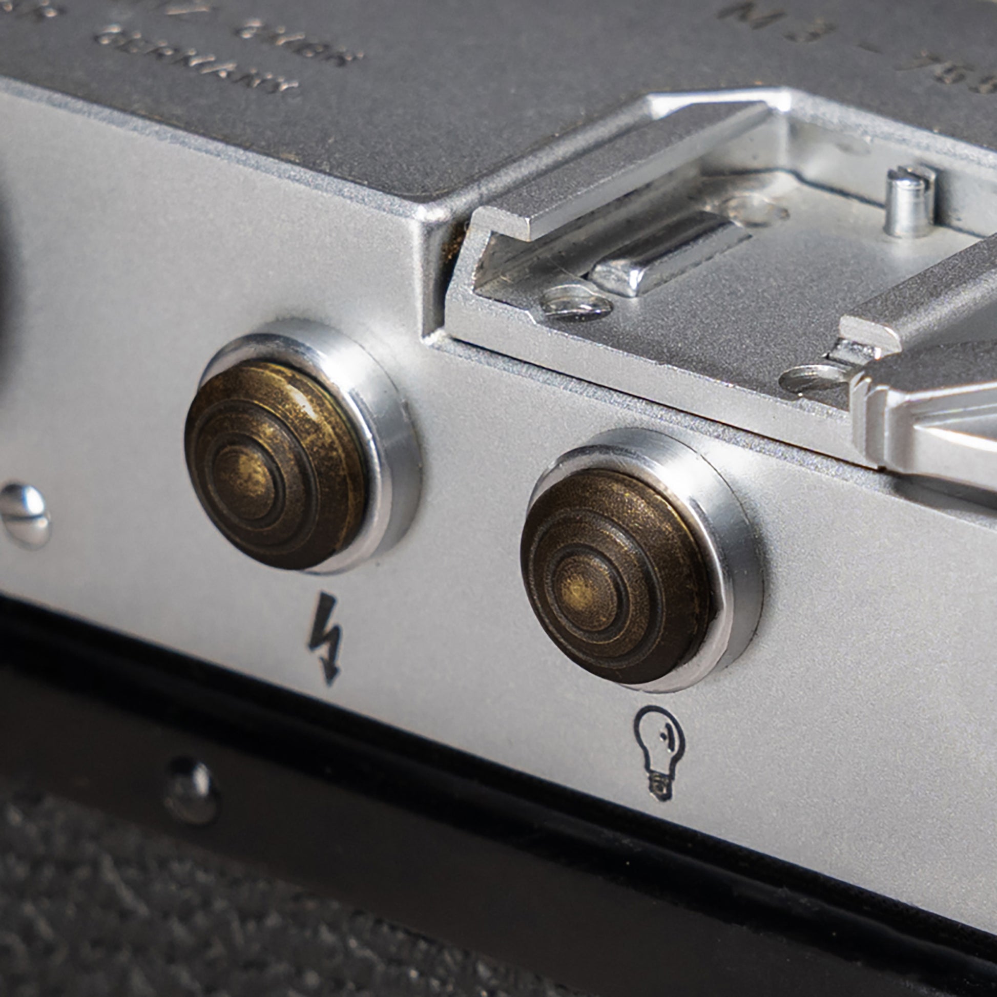 Leica PC Sync PortPlugs for Analogs