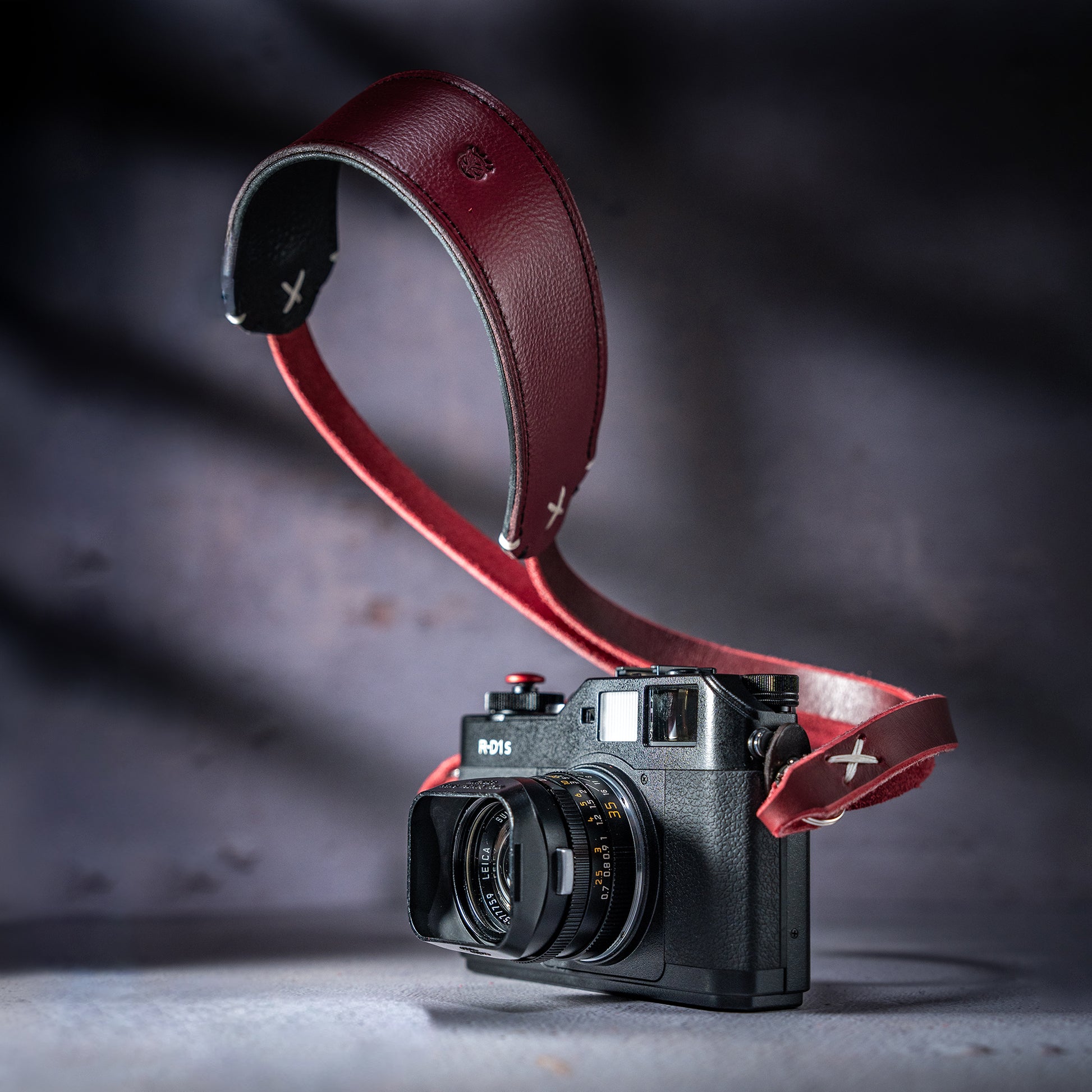 Comfy Raw Vintage Leather Padded Camera Strap - Red Dune
