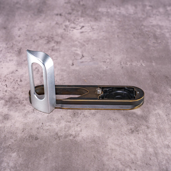 FlexGrip for Leica Q — Black Patina plate, Silver Chrome grip