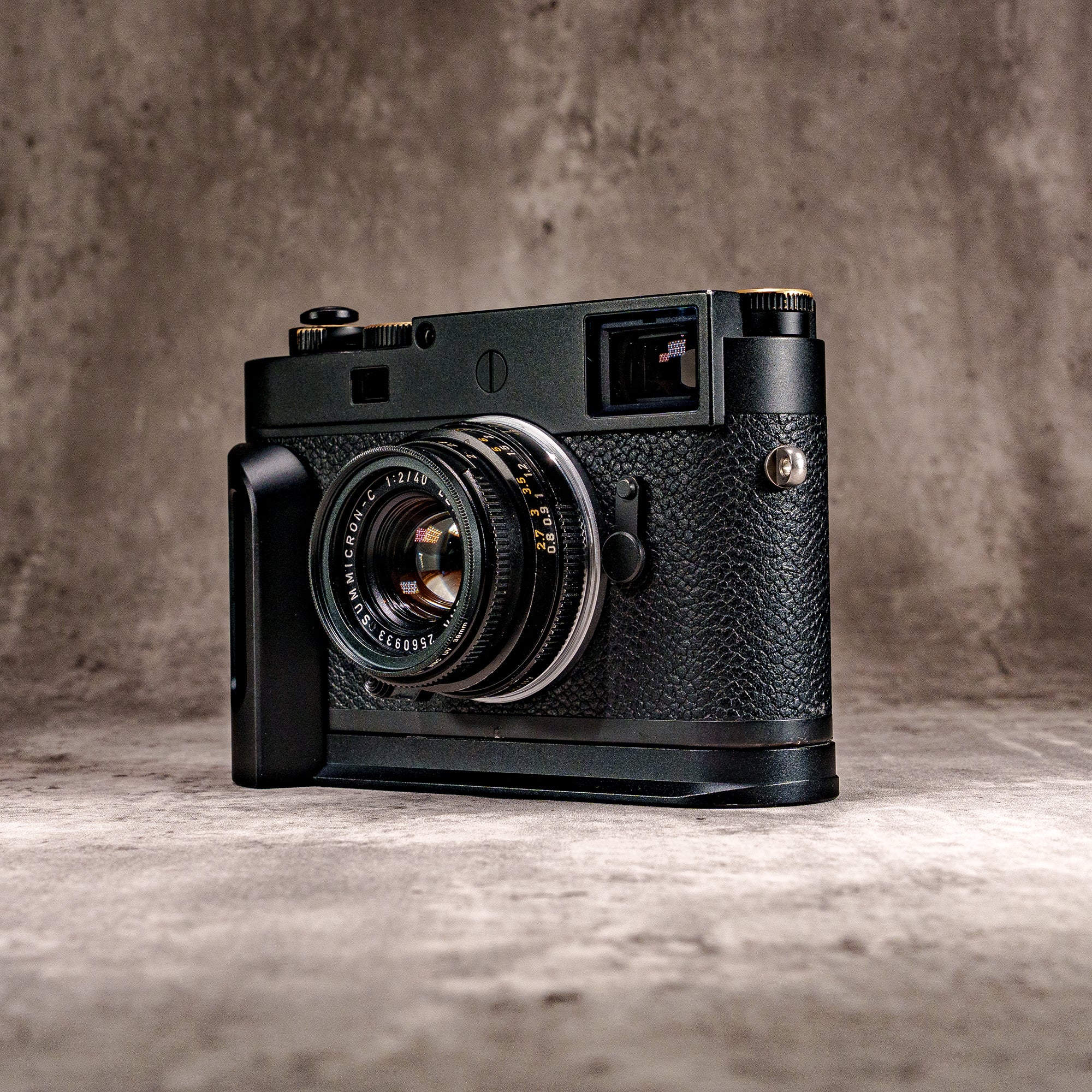 FlexGrip for Leica M11 & M EV1 Black Chrome | Owlkrown – Owlkrown