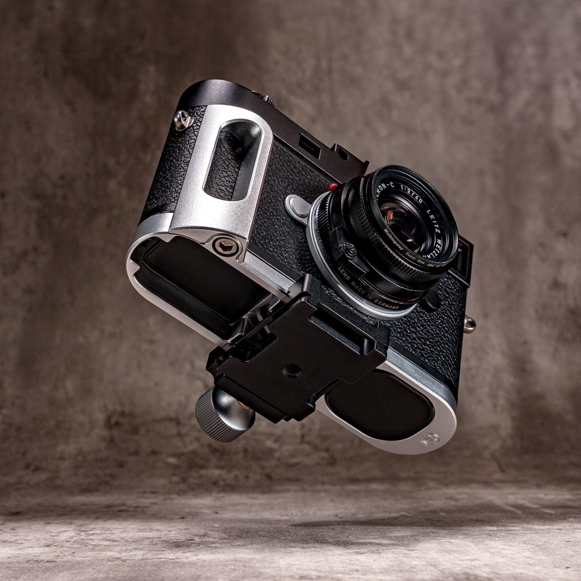 FlexGrip for Leica M11 & M EV1 Silver Chrome | Owlkrown – Owlkrown