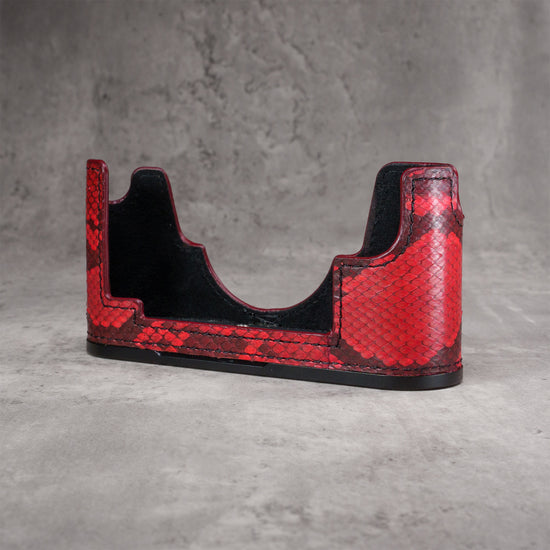 Red Python FlexCase, lined interior