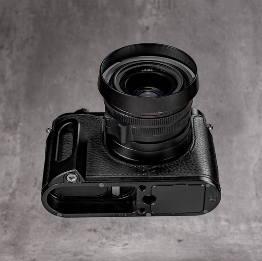 FlexCase Grip for Leica Q2 & Q3 (Preorder)