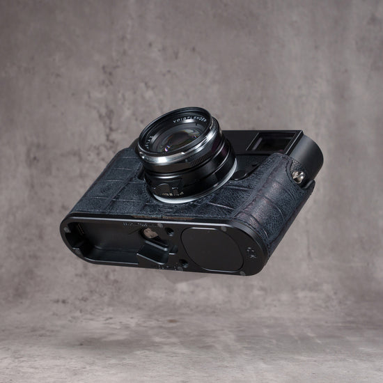Black Swamp FlexCase underside at an angle, Black Chrome plate with the concealed Arca profile