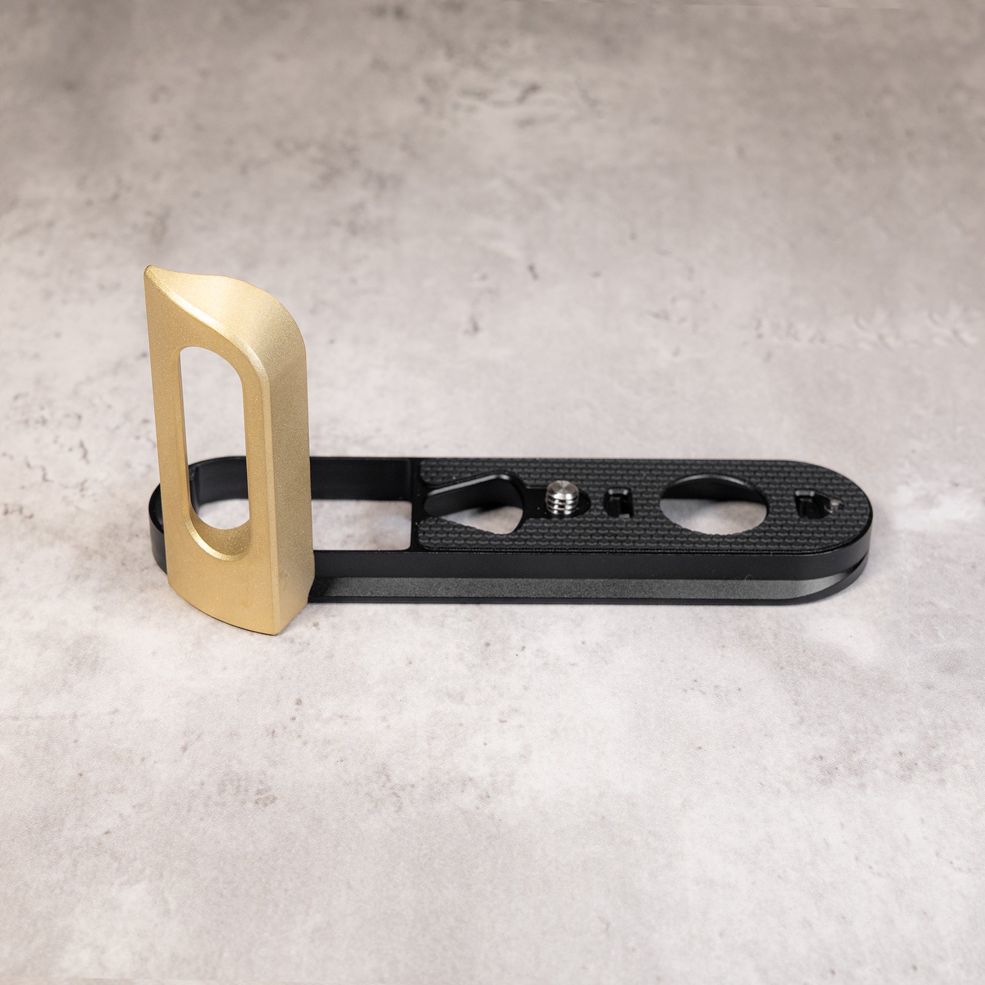 FlexGrip Plate & Handle for Leica M11 & M-EV1 – Owlkrown – Owlkrown