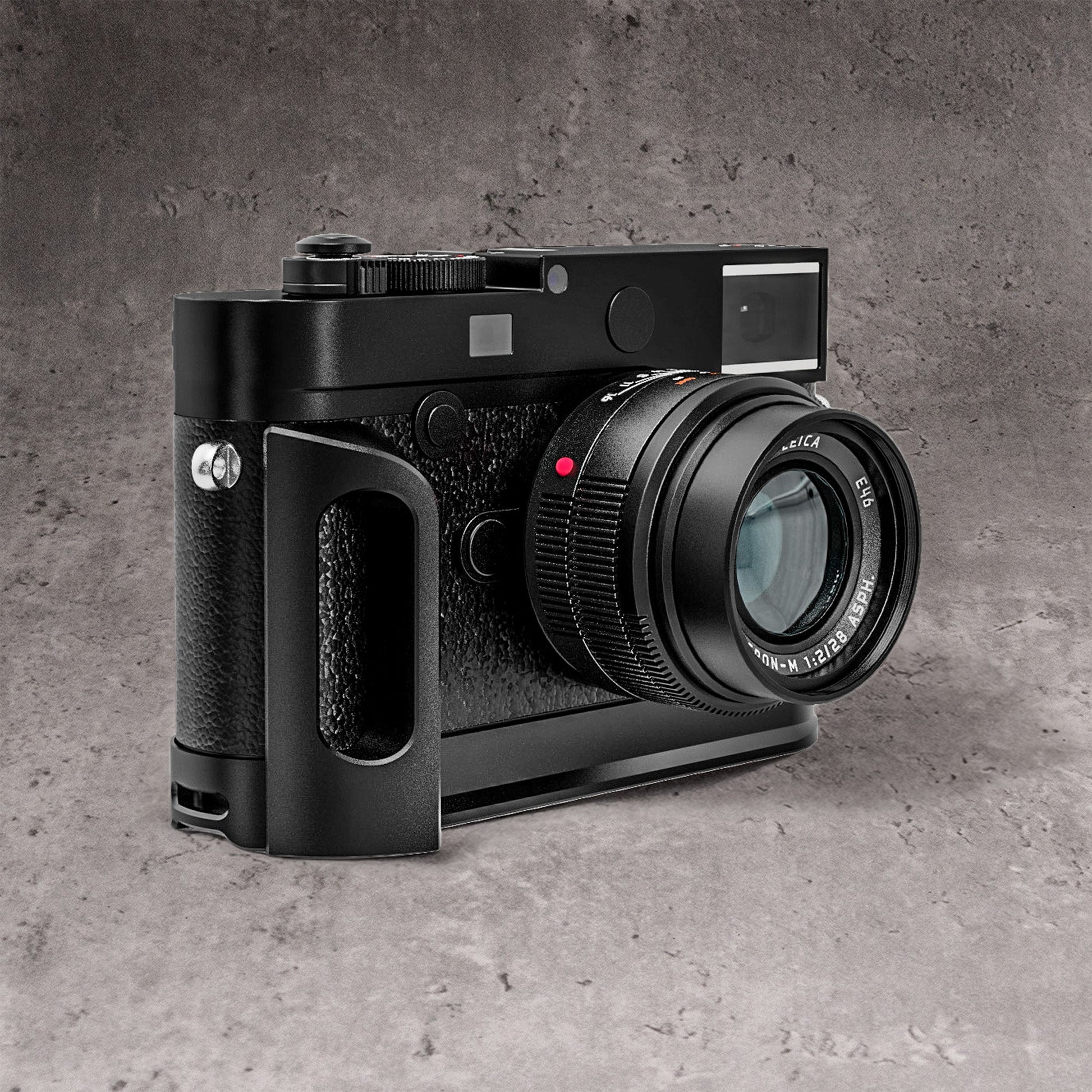 A Leica M10 with the FlexGrip fitted, front three quarter view