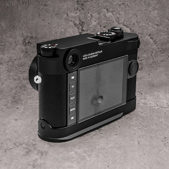 A Leica M10 with the FlexGrip fitted, seen from the back
