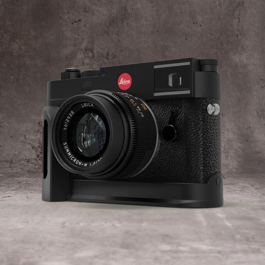 Black Chrome FlexGrip fitted to a Leica M10, front three quarter view