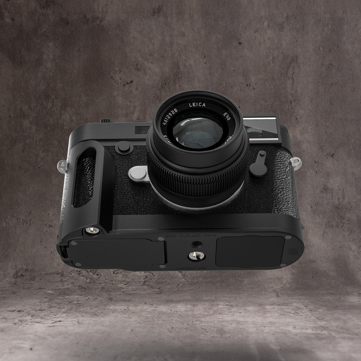 Black Chrome FlexGrip fitted to a Leica M10, seen from above