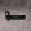 The interior of the Black Chrome FlexGrip for the Leica M10 with the captive retaining screw