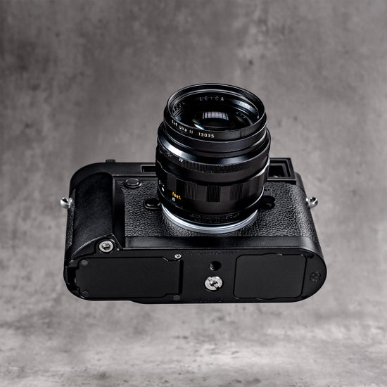 Leica M10 with the Black Chrome FlexGrip, seen from below