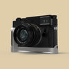 The Leica M10 with the Silver Chrome FlexGrip fitted, front view with the lens