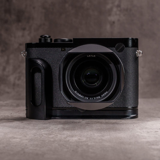 FlexGrip For Leica Q2 & Q3 - Black Chrome