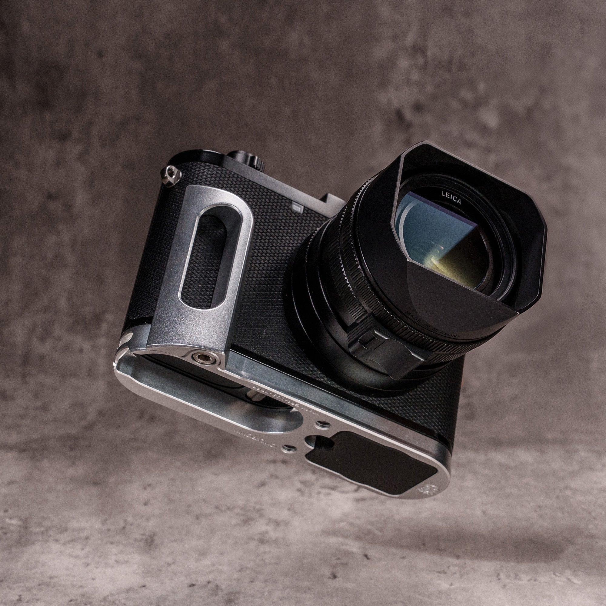 FlexGrip for Leica Q2 & Q3 | Camera Grip | Owlkrown – Owlkrown