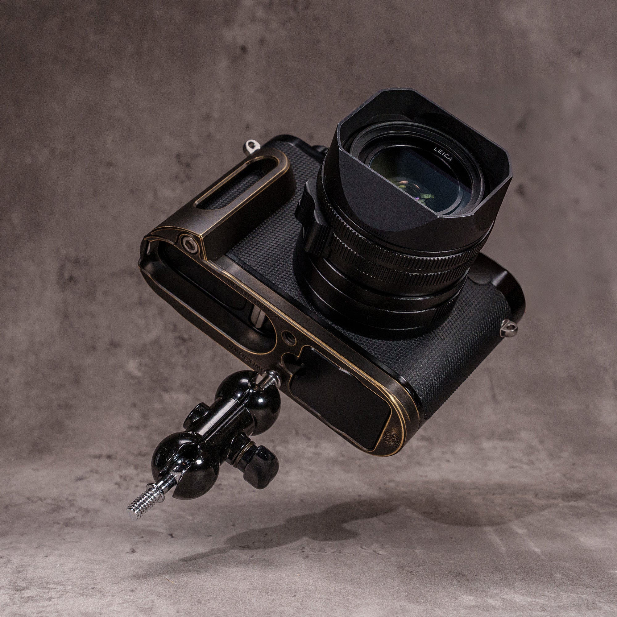 FlexGrip for Leica Q2 & Q3 | Camera Grip | Owlkrown – Owlkrown