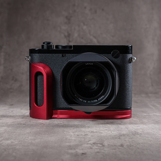 FlexGrip For Leica Q2 & Q3 - OxBlood