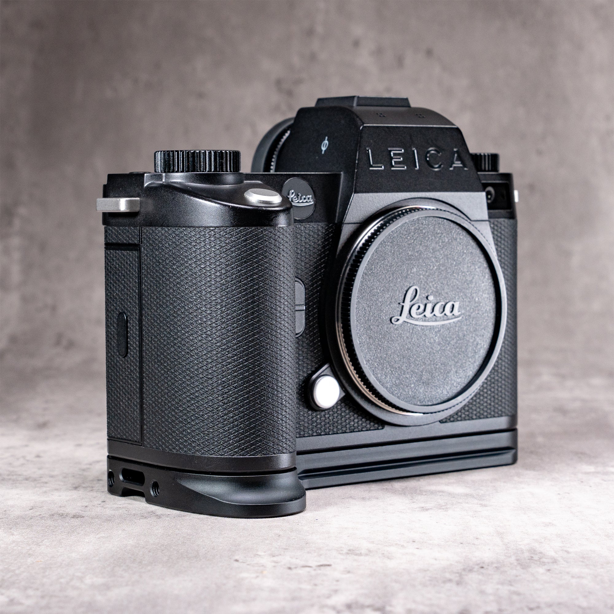 FlexPlate for Leica SL3 | Camera Grip | Owlkrown – Owlkrown