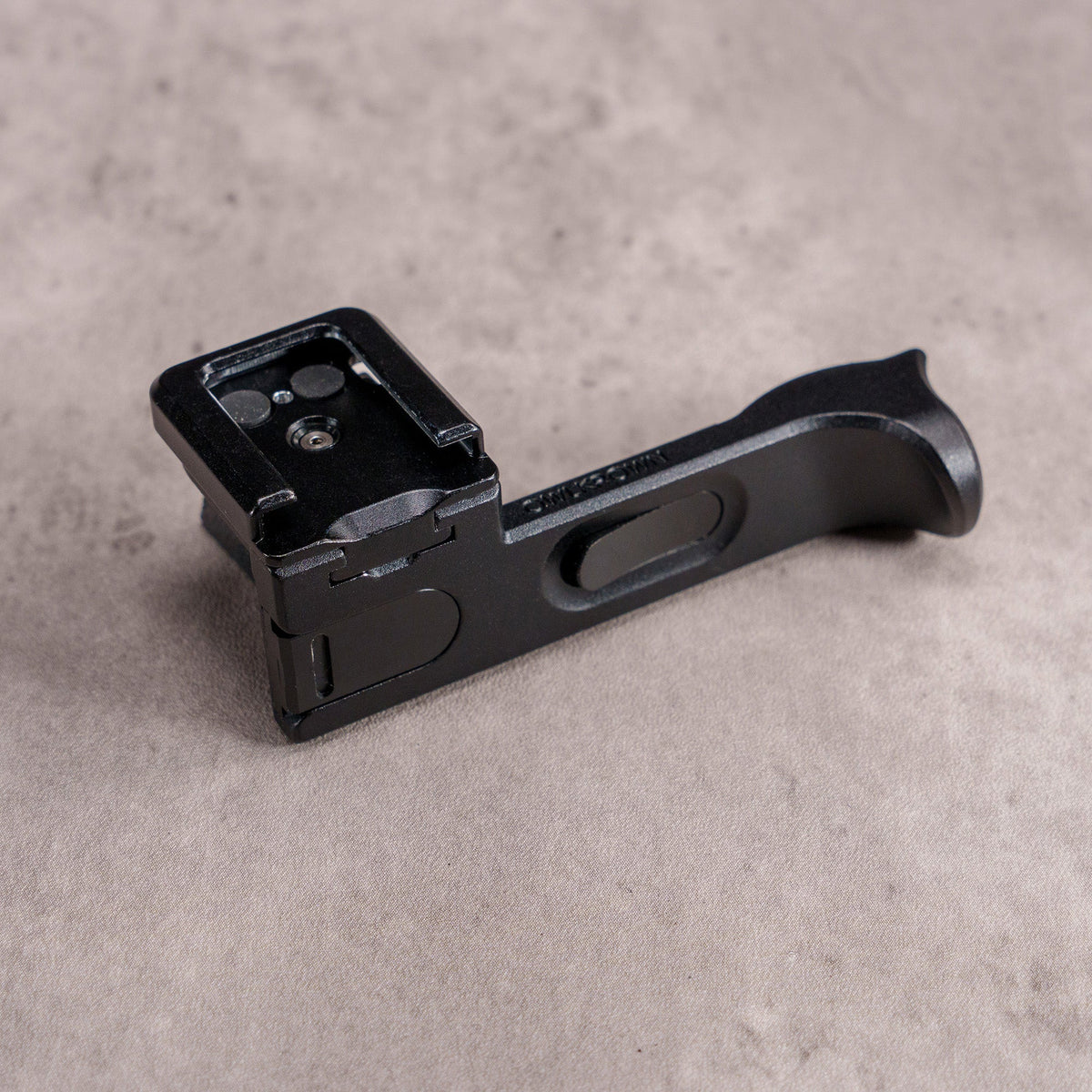 Owlkrown HotGrip for Leica Q2 and Q3 in Black Chrome