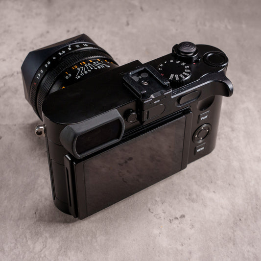 HotGrip for Leica Q2 & Q3 - Black Chrome
