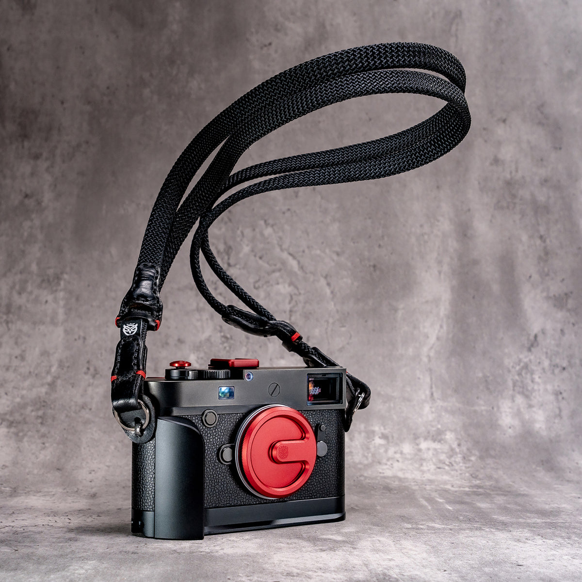 M.O.A.K. for Leica M10 in OxBlood, full kit