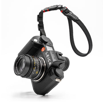 WristFlex Adjustable SL - Black with Red Accent