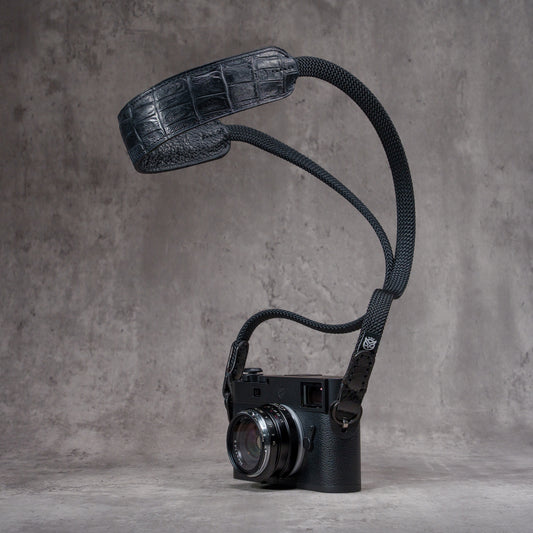 Classic Flat Padded Rope Camera Strap - Black Swamp