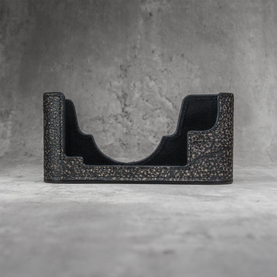 The back of the Buffalo SlimCase on its own, showing the soft lining