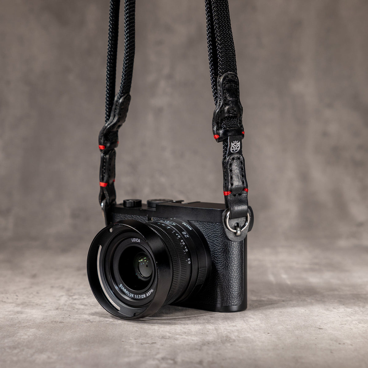 No Slice Steel Core Trailflex Adjustable Camera Strap - Black with Red Accent