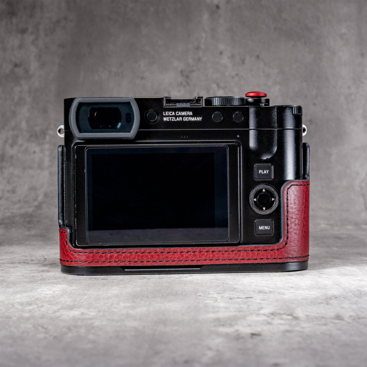 OxBlood FlexCase on a Leica Q, rear view showing the leather cut around the controls